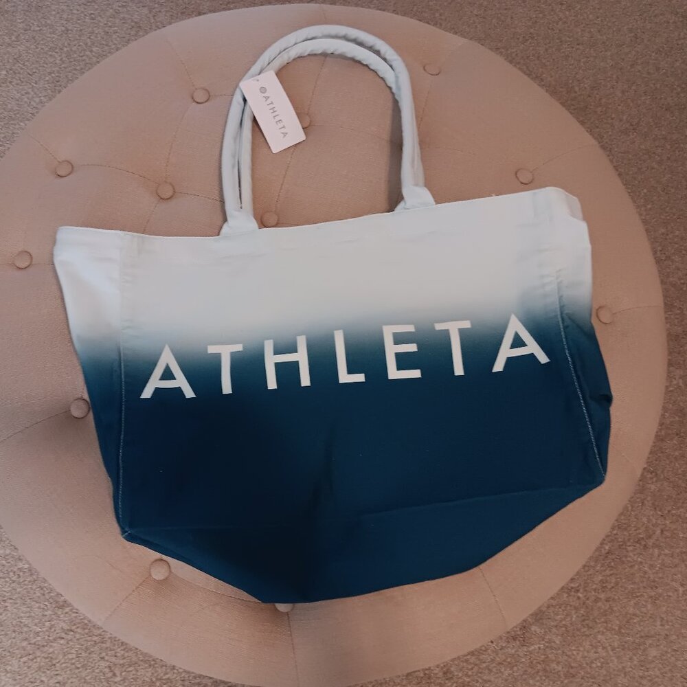 Womans Athleta bag / new with tags